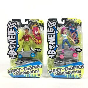 Boneless Motorized Super Charged Skateboard Booker & Mia Skater Figures 2 Pack